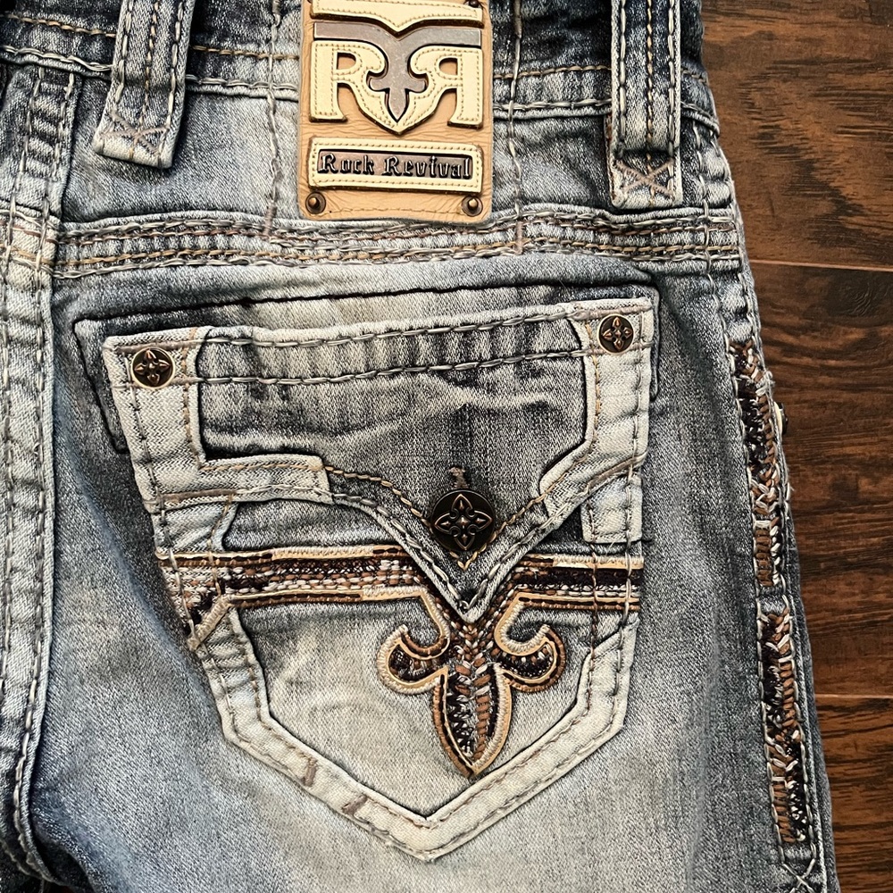 Rock Revival size 29